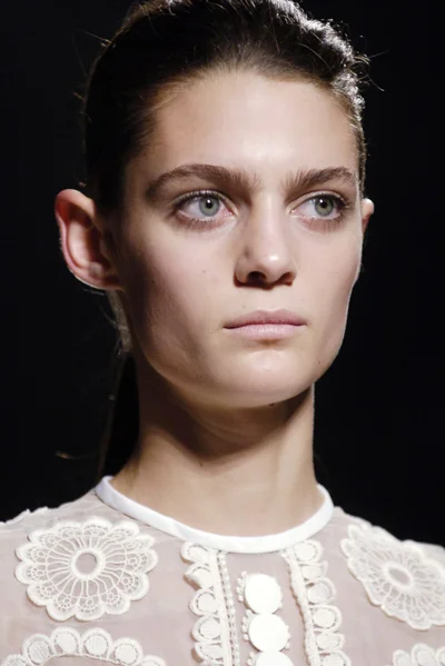 Look 7